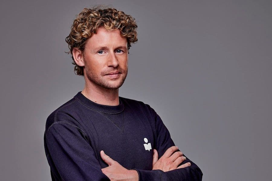 EEN KIJKJE ACHTER DE SCHERMEN